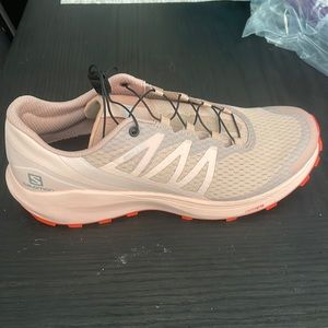 Salomon sense ride size 8 peachy keen